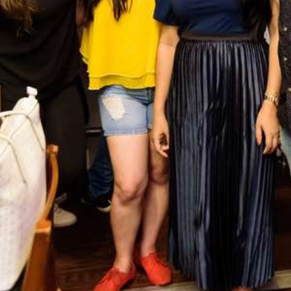 🛍️ Monki High Waist Denim  Shorts. Waist - 30 - Picture 9 of 11